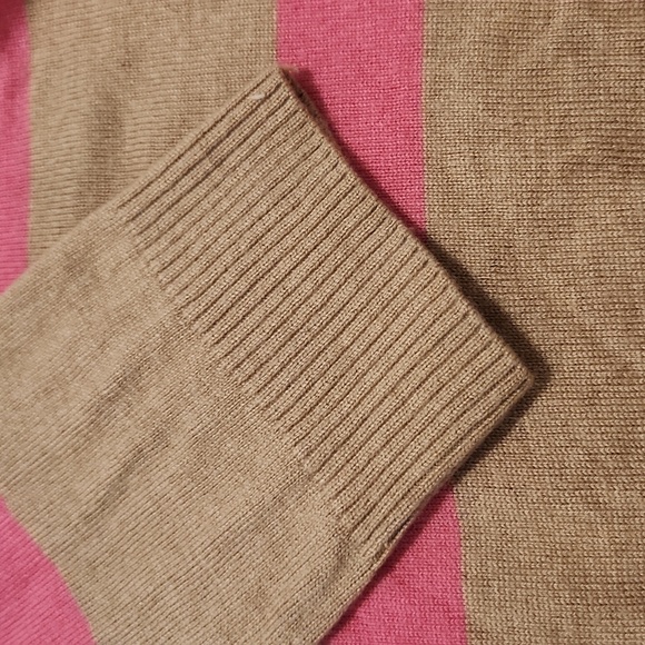 [Gap] Pink & Tan V-neck Long Sleeve - Size L - Picture 10 of 10